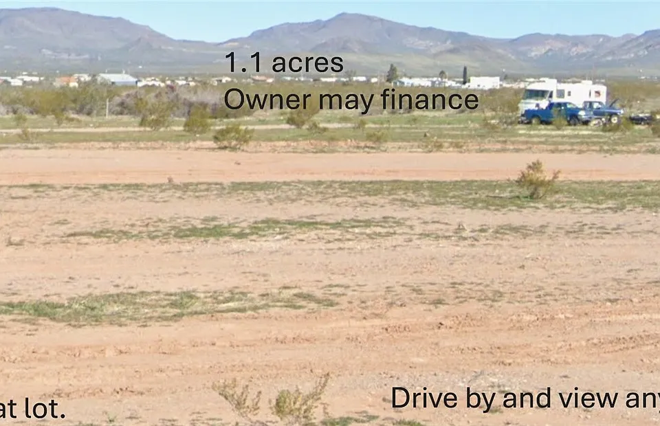 8 N 1/2 Eloy Rd, Golden Valley, AZ 86413