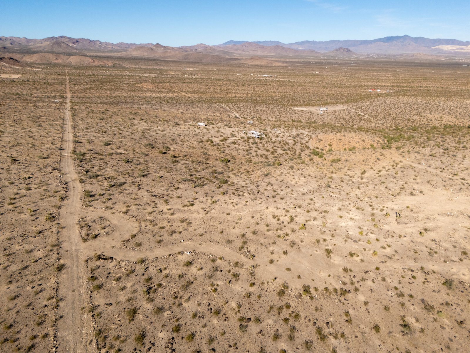 Own 2.35 acres of Arizona freedom 20 miles from Kingman – $399 down